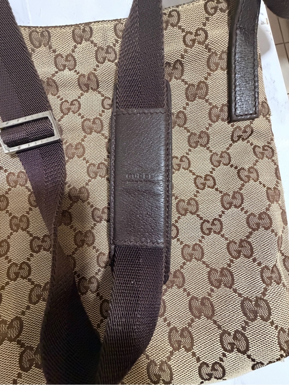 Gucci Beige/Brown GG Supreme Crossbody Bag with Adjustable Strap - Picture 6 of 11